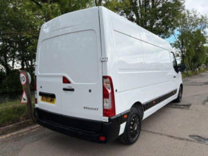 2021 Renault Master 2.3 Dci Energy 35 Business Fwd Lwb Medium Roof Euro 6 (s/s) 4dr in White — image 6