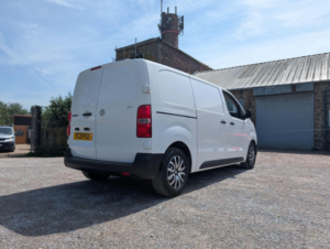2021 Vauxhall Vivaro 1.5 Turbo D 2700 Edition L1 H1 Euro 6 (s/s) 5dr in White — image 5