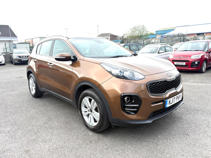 2017 Kia Sportage 1.7 Crdi 2 Euro 6 (s/s) 5dr in Bronze — image 1