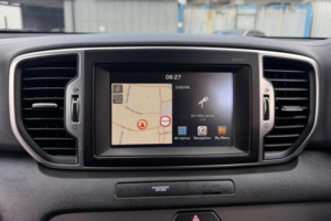 2017 Kia Sportage 1.7 Crdi 2 Euro 6 (s/s) 5dr in Bronze — image 2
