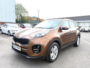 2017 Kia Sportage 1.7 Crdi 2 Euro 6 (s/s) 5dr in Bronze — image 5