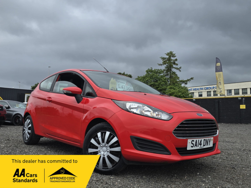 2014 Ford Fiesta 1.25 Style Hatchback 3dr Petrol Manual Euro 5 (60 Ps) in Red — image 1
