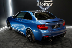 2014 BMW 2 Series 3.0 M235i Auto Euro 6 (s/s) 2dr in Blue — image 5