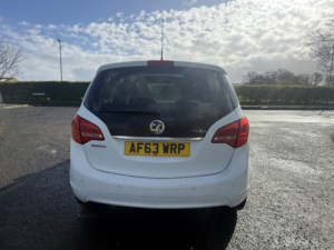 2014 Vauxhall Meriva 1.4 16v Se in White — image 2