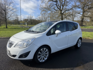 2014 Vauxhall Meriva 1.4 16v Se in White — image 5
