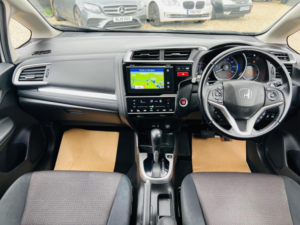 2016 Honda Jazz 1.3 I-Vtec Ex Navi CVT Euro 6 (s/s) 5dr in White — image 3