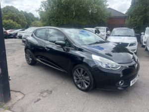 2016 Renault Clio 1.5 Dynamique S Nav Dci 90 in Black — image 5