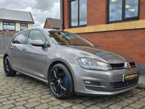 2013 Volkswagen Golf 2.0 Tdi Bluemotion Tech Gt in Grey — image 2