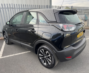 2021 Vauxhall Crossland 1.2 Se in Black — image 4