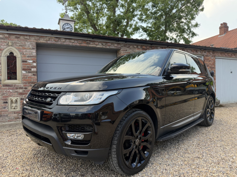 2017 Land Rover Range Rover Sport 3.0 Sd V6 Hse in Black — image 1