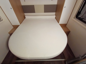 2020 Fiat Ducato Carado T339 Emotion Island Bed Motorhome in White — image 4