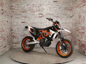 2015 Ktm 690 Smc R in White — image 3