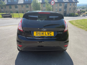 2014 Ford Fiesta Zetec in Black — image 5
