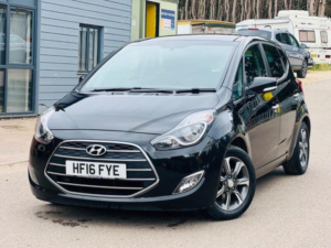 2016 Hyundai Ix20 1.6 Premium Auto Euro 6 5dr in Black — image 3