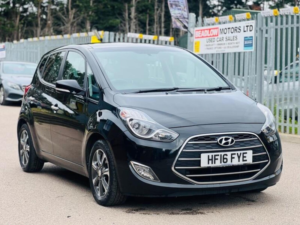 2016 Hyundai Ix20 1.6 Premium Auto Euro 6 5dr in Black — image 4