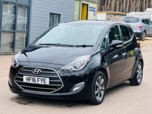 2016 Hyundai Ix20 1.6 Premium Auto Euro 6 5dr in Black — image 5