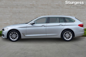 2019 BMW 5 Series 2.0 520d Se Touring Auto Euro 6 (s/s) 5dr in Silver — image 4
