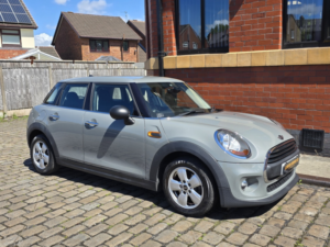 2015 MINI Hatch