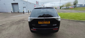 2015 Mitsubishi Outlander 2.0h 12kwh Gx3h SUV 5dr Petrol Plug-In Hybrid CVT 4WD Euro 5 (s/s) (200 Ps) in Black — image 4