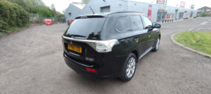 2015 Mitsubishi Outlander 2.0h 12kwh Gx3h SUV 5dr Petrol Plug-In Hybrid CVT 4WD Euro 5 (s/s) (200 Ps) in Black — image 5