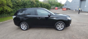 2015 Mitsubishi Outlander 2.0h 12kwh Gx3h SUV 5dr Petrol Plug-In Hybrid CVT 4WD Euro 5 (s/s) (200 Ps) in Black — image 6