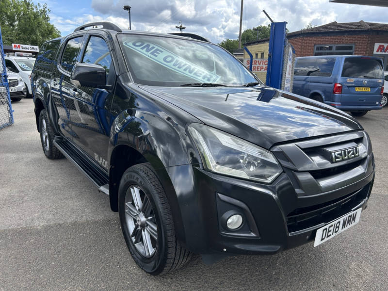 2018 Isuzu D-Max 1.9 Td Blade Double Cab Pick Up in Black — image 1