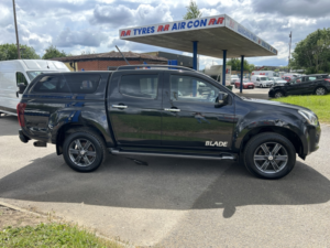 2018 Isuzu D-Max 1.9 Td Blade Double Cab Pick Up in Black — image 5