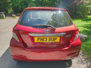 2013 Toyota Yaris 1.3 Dual Vvt-I Tr in Red — image 6