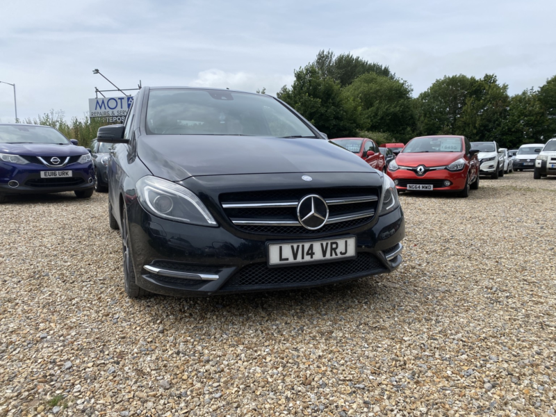2014 Mercedes-Benz B Class 1.5 B180 Cdi Sport in Black — image 1