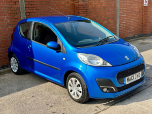 2013 Peugeot 107 1.0 12v Active Euro 5 3dr in Blue — image 2