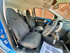 2013 Peugeot 107 1.0 12v Active Euro 5 3dr in Blue — image 3