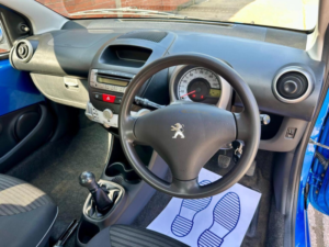 2013 Peugeot 107 1.0 12v Active Euro 5 3dr in Blue — image 6