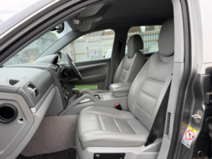 2009 Porsche Cayenne 3.0 Tdi V6 Tiptronic S AWD 5dr in Grey — image 4