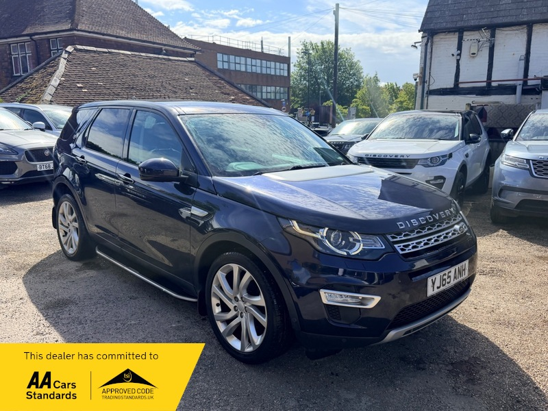 2015 Land Rover Discovery Sport Td4 Hse Luxury in Blue — image 1