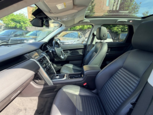 2015 Land Rover Discovery Sport Td4 Hse Luxury in Blue — image 3