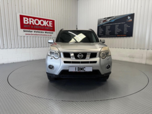 2010 Nissan X-Trail 2.0 Dci Tekna Auto 4WD Euro 5 5dr in Silver — image 2