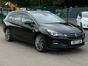 2017 Vauxhall Astra 1.6 Cdti Blueinjection Sri Nav Sports Tourer 5dr Diesel Manual Euro 6 (s/s) (136 Ps) in Black — image 3