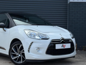 2016 Ds Automobiles Ds 3 1.2 Puretech Dstyle Nav Eat6 Euro 6 (s/s) 3dr in White — image 2
