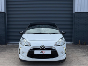 2016 Ds Automobiles Ds 3 1.2 Puretech Dstyle Nav Eat6 Euro 6 (s/s) 3dr in White — image 4
