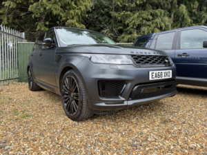 2018 Land Rover Range Rover Sport 5.0 P525 V8 Autobiography Dynamic in Black — image 2