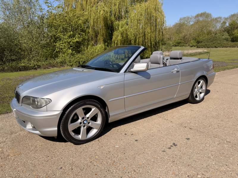 2004 BMW 3 Series 318ci Se (e46) Convertible in Silver — image 1