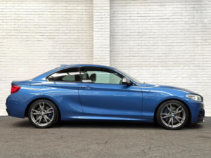 2014 BMW 2 Series 3.0 M235i Auto Euro 6 (s/s) 2dr in Blue — image 4
