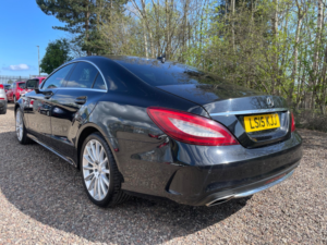 2015 Mercedes-Benz Cls 2.1 Cls220 Bluetec Amg Line Coupe G-Tronic+ Euro 6 (s/s) 4dr in Black — image 4