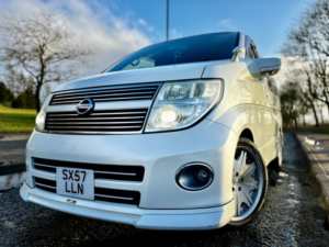 2008 Nissan Elgrand 2.5 Highway Star in White — image 6