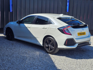 2019 Honda Civic 1.6 I-Dtec Sr Auto Euro 6 (s/s) 5dr in White — image 4