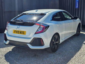 2019 Honda Civic 1.6 I-Dtec Sr Auto Euro 6 (s/s) 5dr in White — image 6