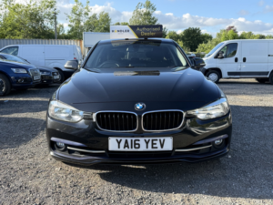 2016 BMW 3 Series 2.0 320i Sport Saloon in Black — image 2