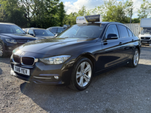 2016 BMW 3 Series 2.0 320i Sport Saloon in Black — image 3