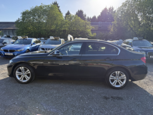 2016 BMW 3 Series 2.0 320i Sport Saloon in Black — image 5