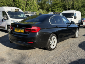2016 BMW 3 Series 2.0 320i Sport Saloon in Black — image 6